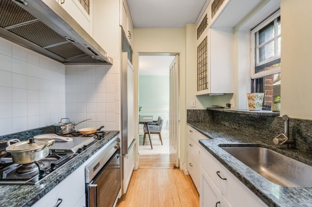 993 Memorial Dr, Harvard Square