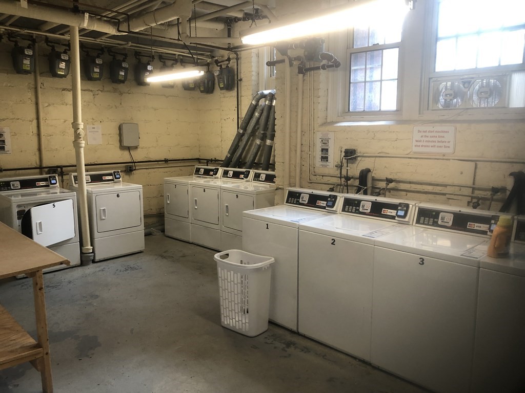 24 Concord Ave, Harvard Square