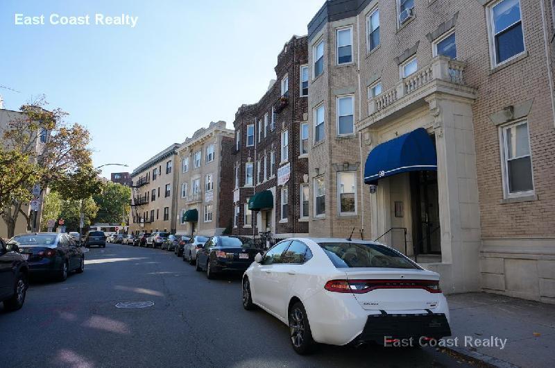 1 bed, 1 bath apartment for rent at 99 Gordon St Unit 3, Brighton — photo 7 of 9