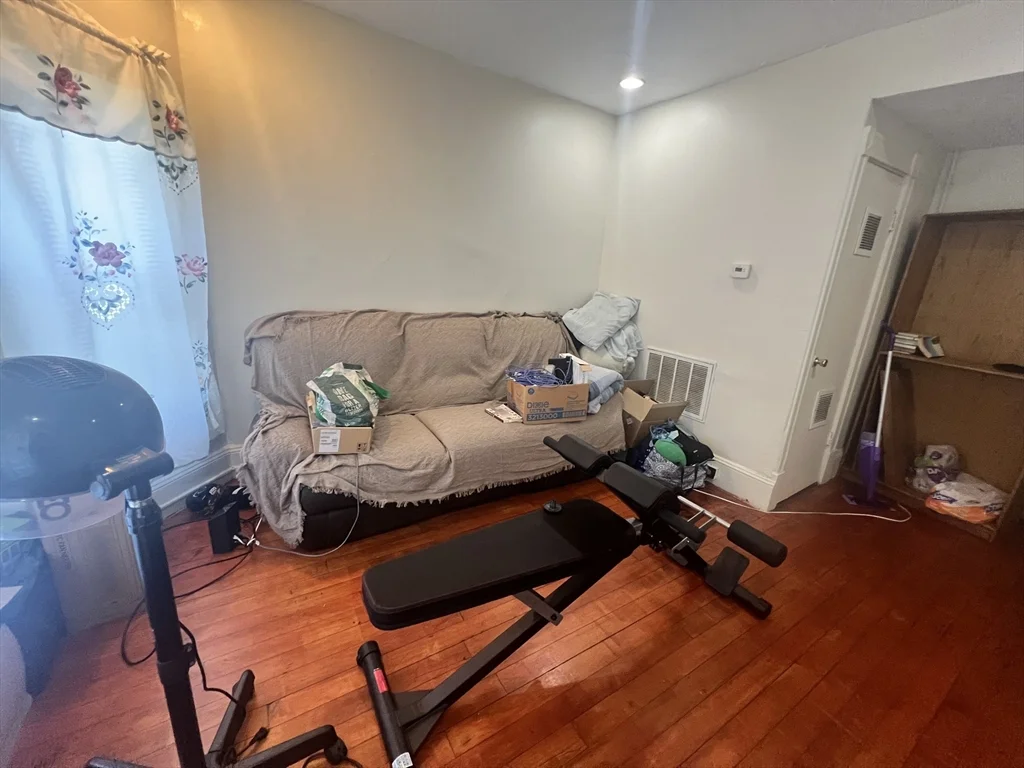 75 Intervale St, Brockton