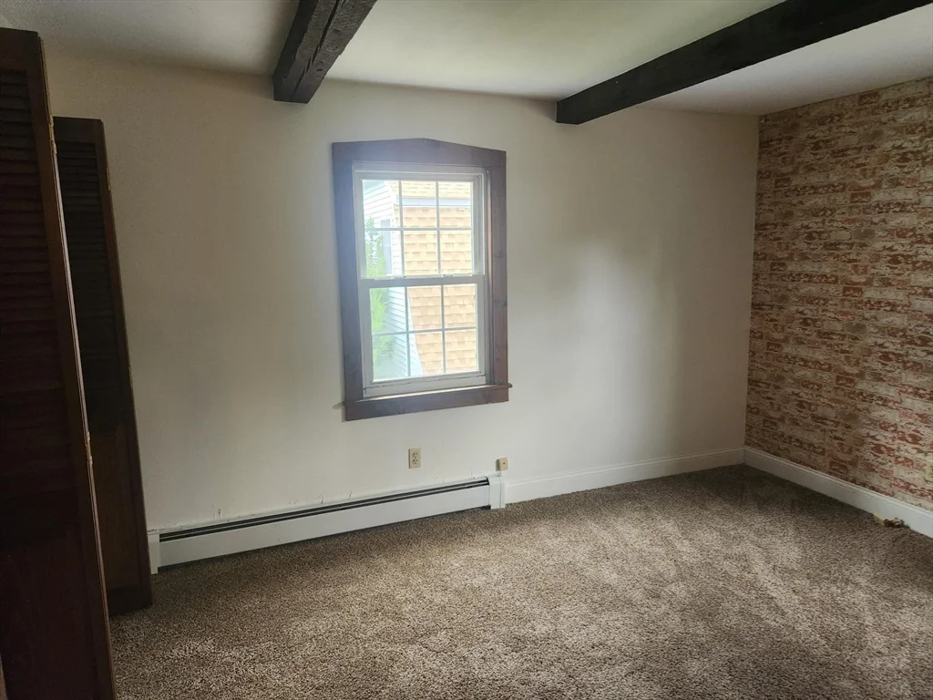 285 Main St, Spencer