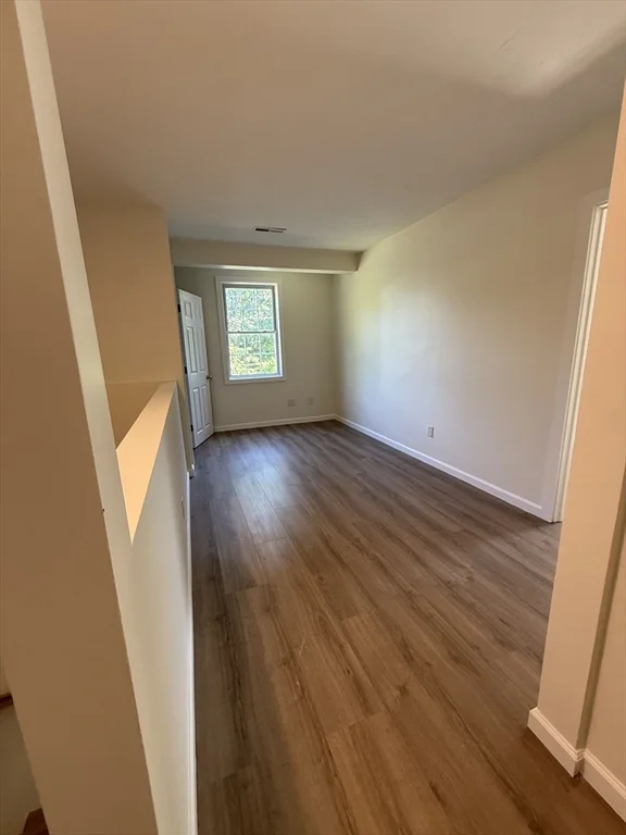 28 Crestview Dr, Westborough