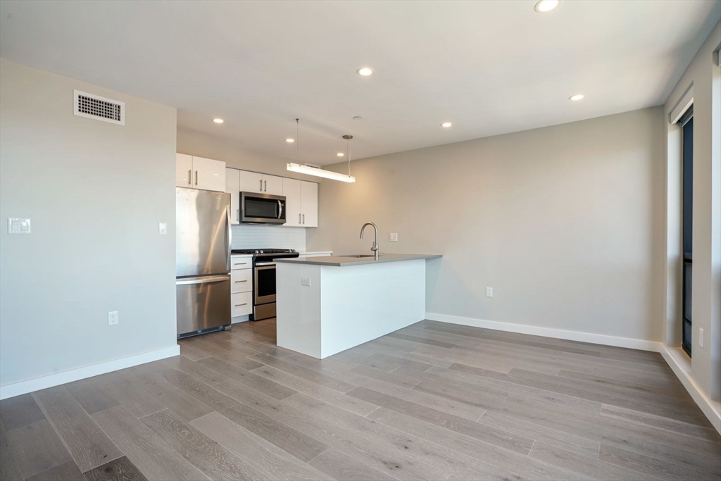 244 Hanover St, North End