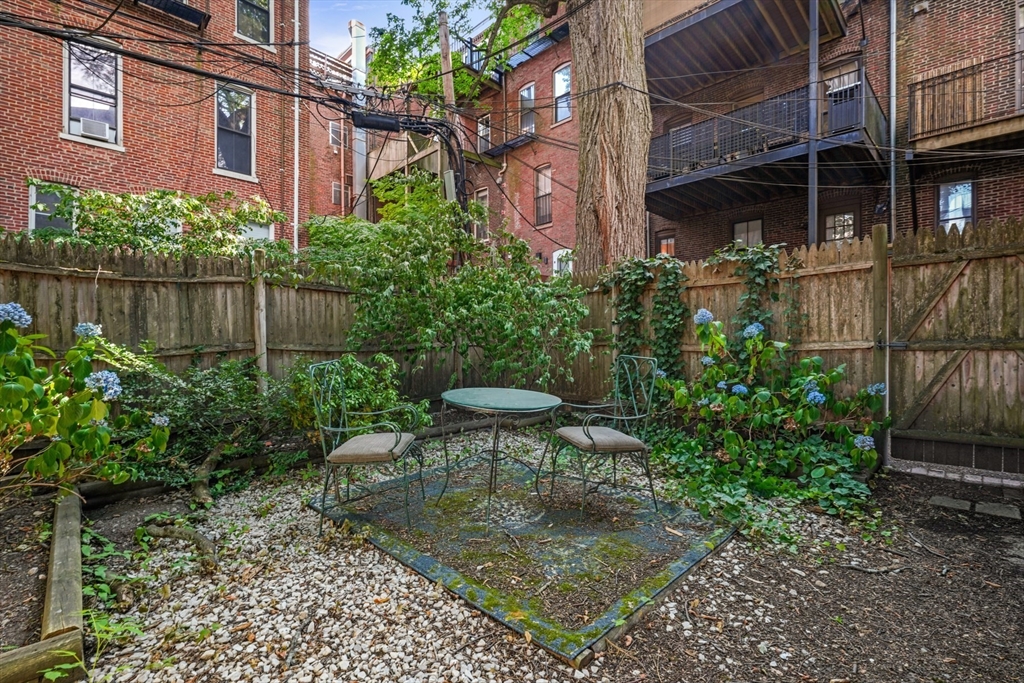 50 Lawrence St, South End