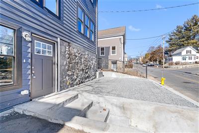 232 Fulton St, Medford