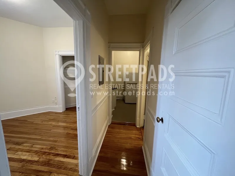 2 Ware St, Mid-Cambridge