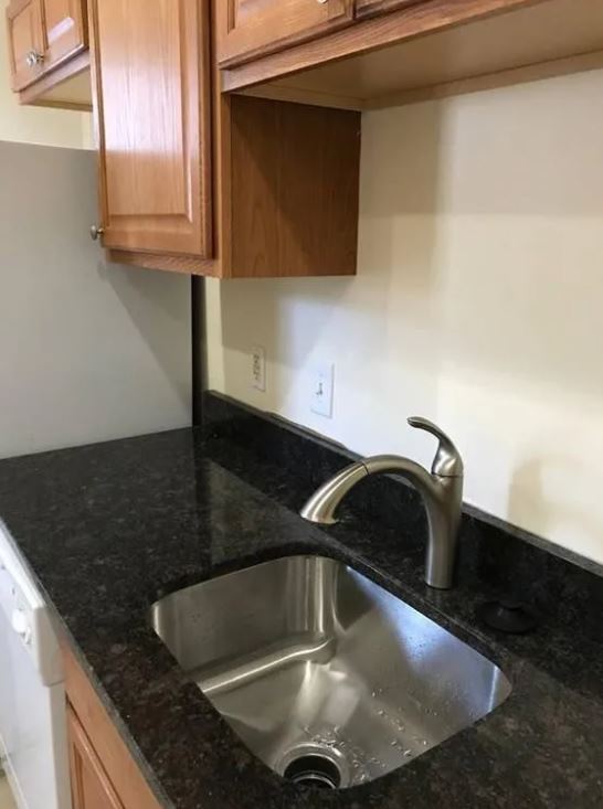 8 Dudley Ct, North Cambridge