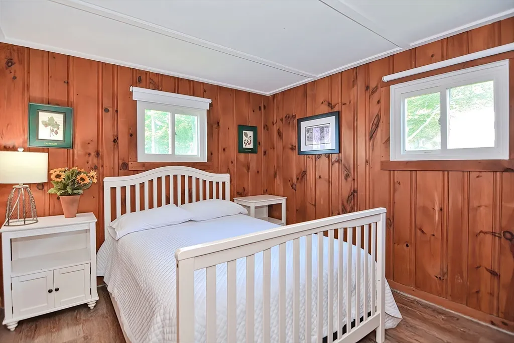 2 Saratoga, Long Beach