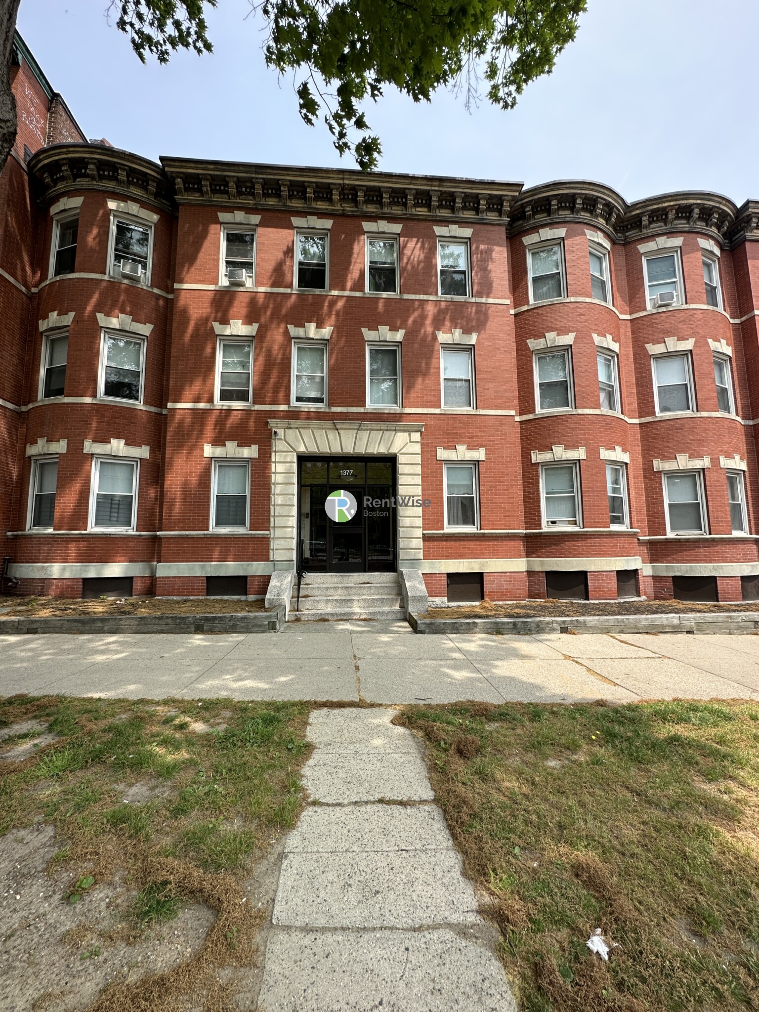 1377 Commonwealth Ave, Allston
