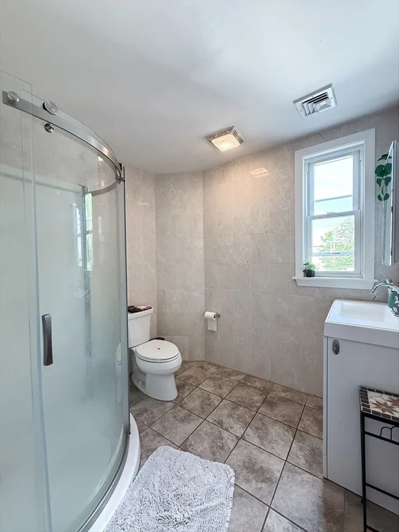 803 Boylston St, Brookline Hills