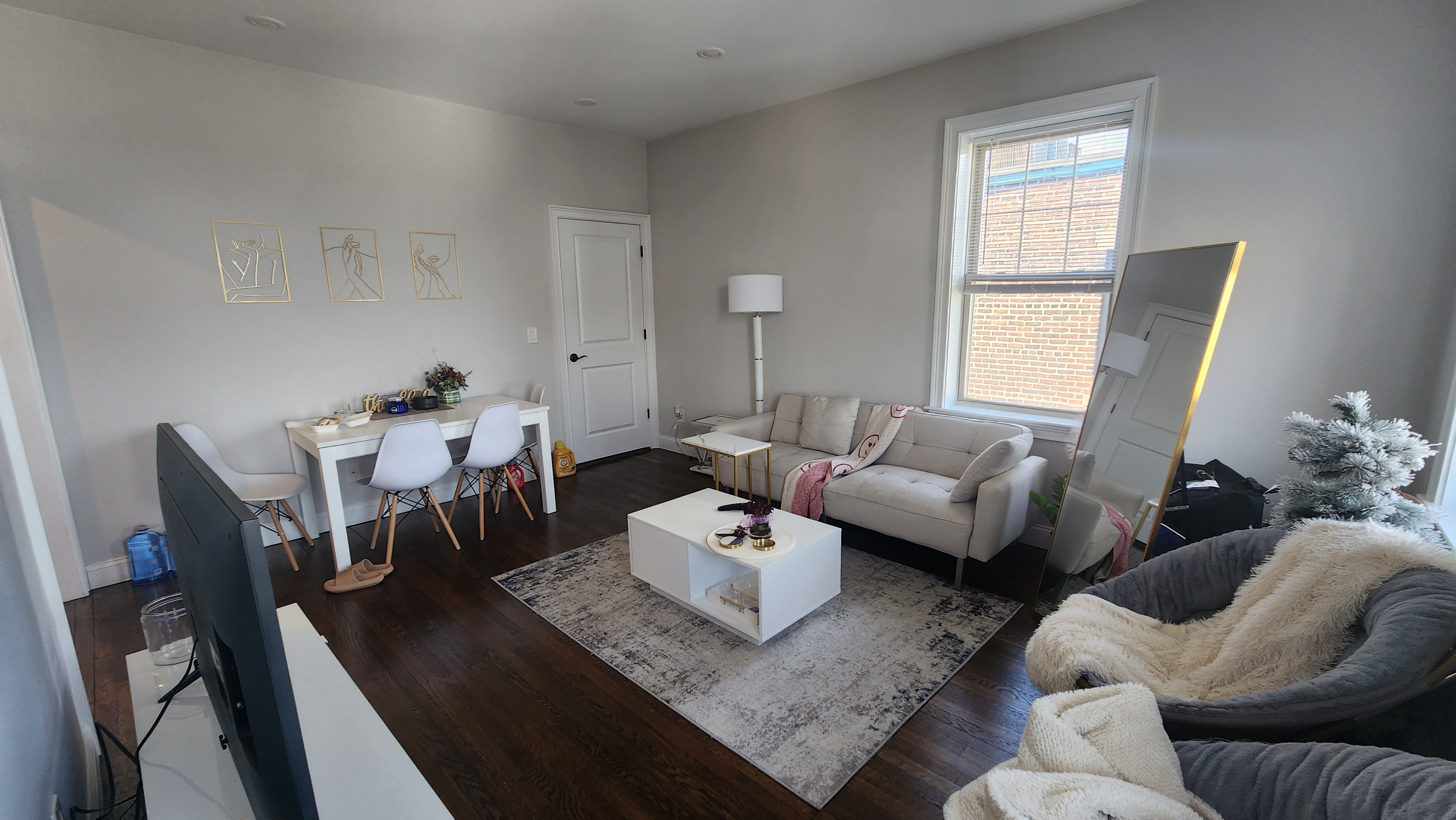 2017 Commonwealth Ave, Brighton