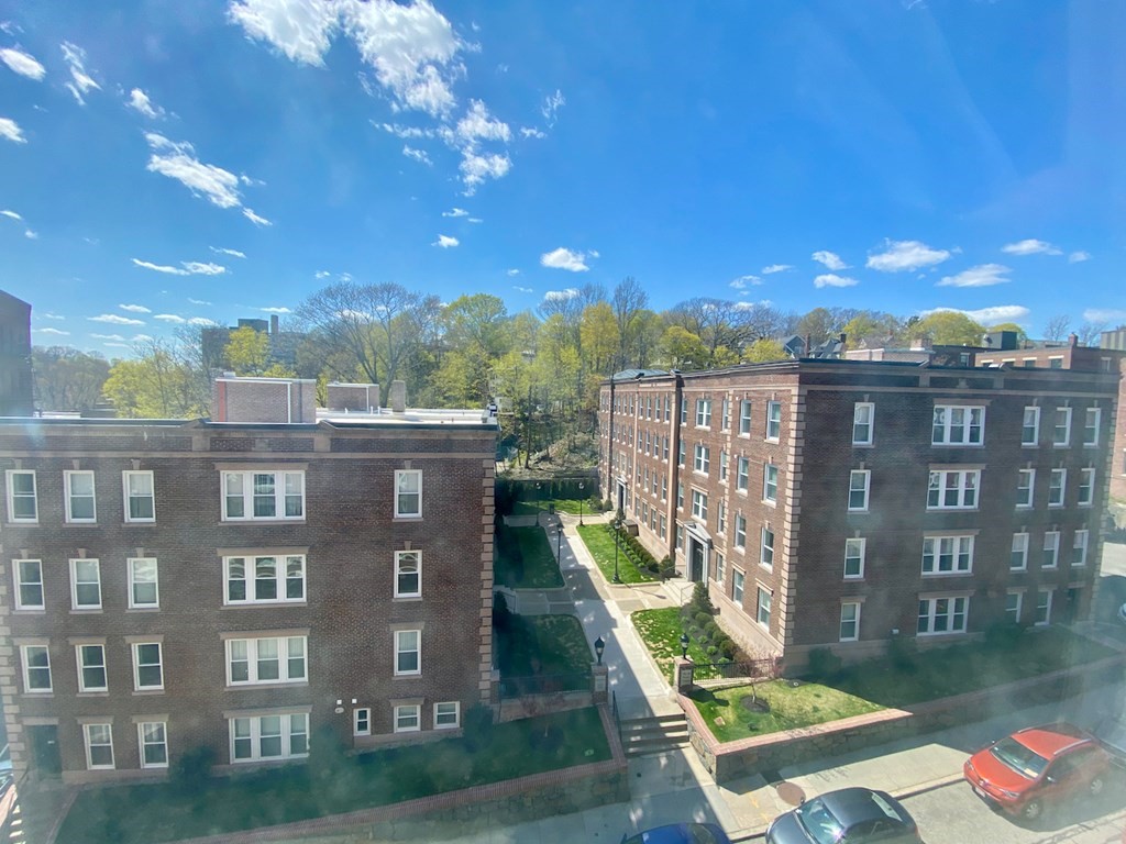 1454 Beacon St, Coolidge Corner