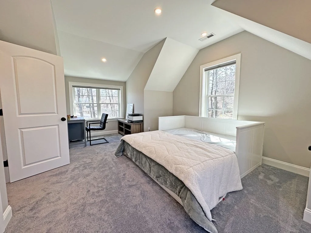 99 Westchester Rd, Newton Corner
