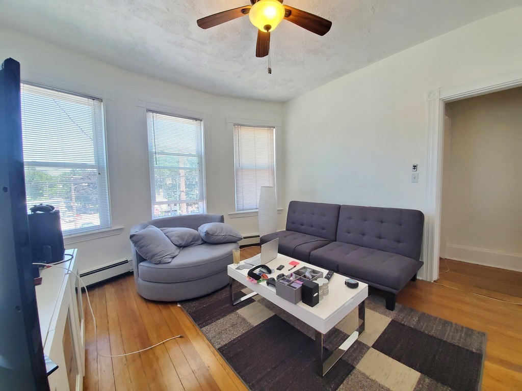 22 Belmont St, Watertown