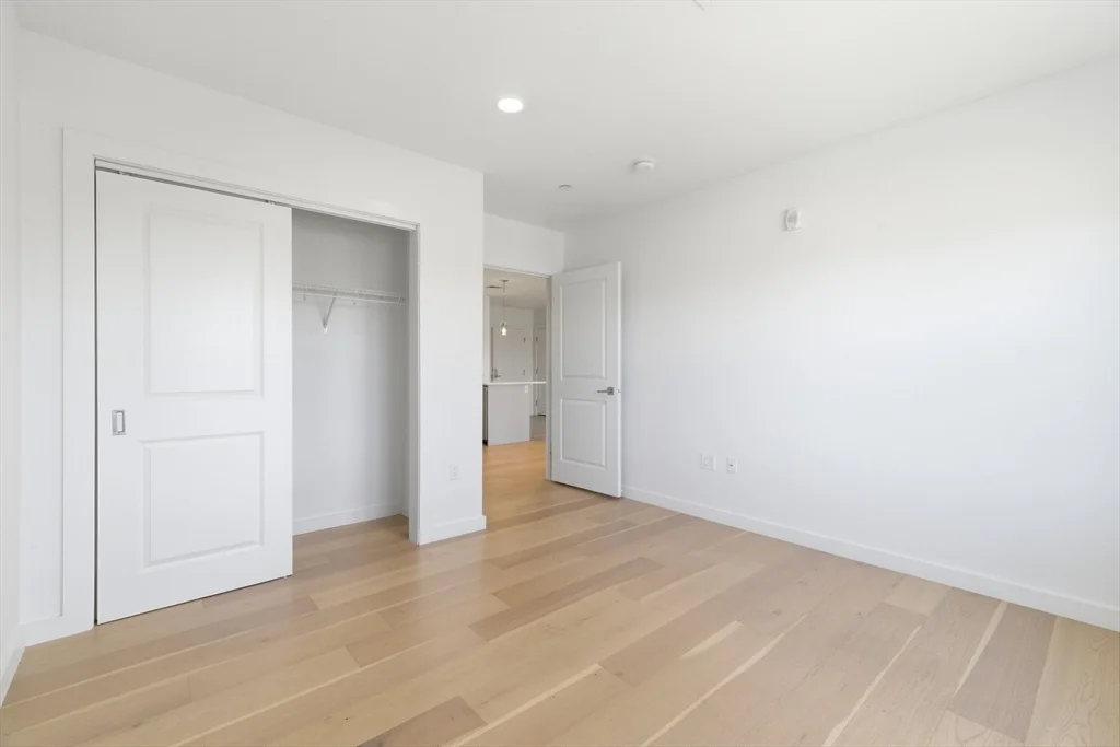 16 Boardman St, East Boston