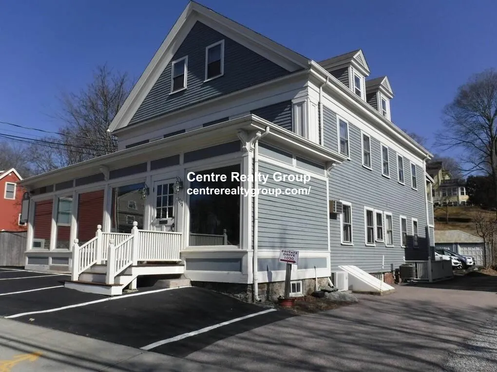 1024 Chestnut St, Newton Upper Falls