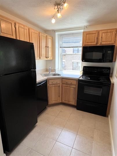 1427 Commonwealth Ave, Brighton