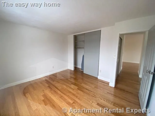 474 Broadway, Magoun Square