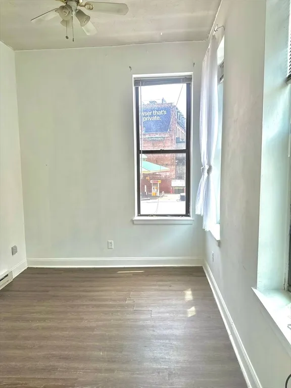 433 Massachusetts Ave, Roxbury