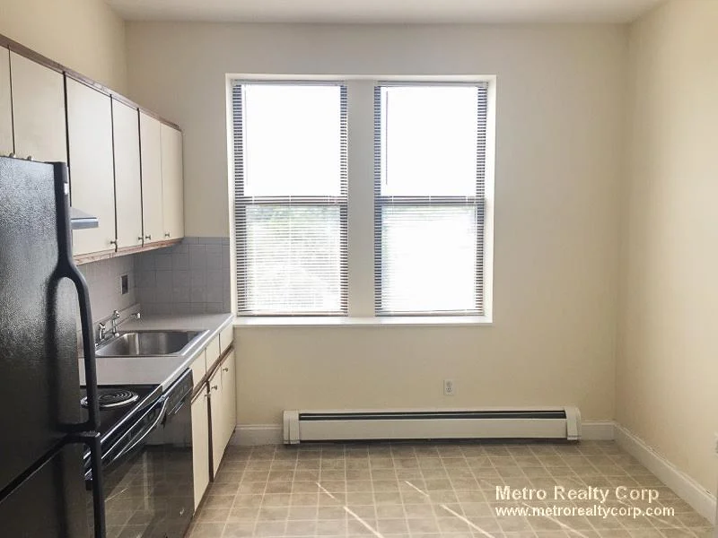 171 Harvard St, Coolidge Corner