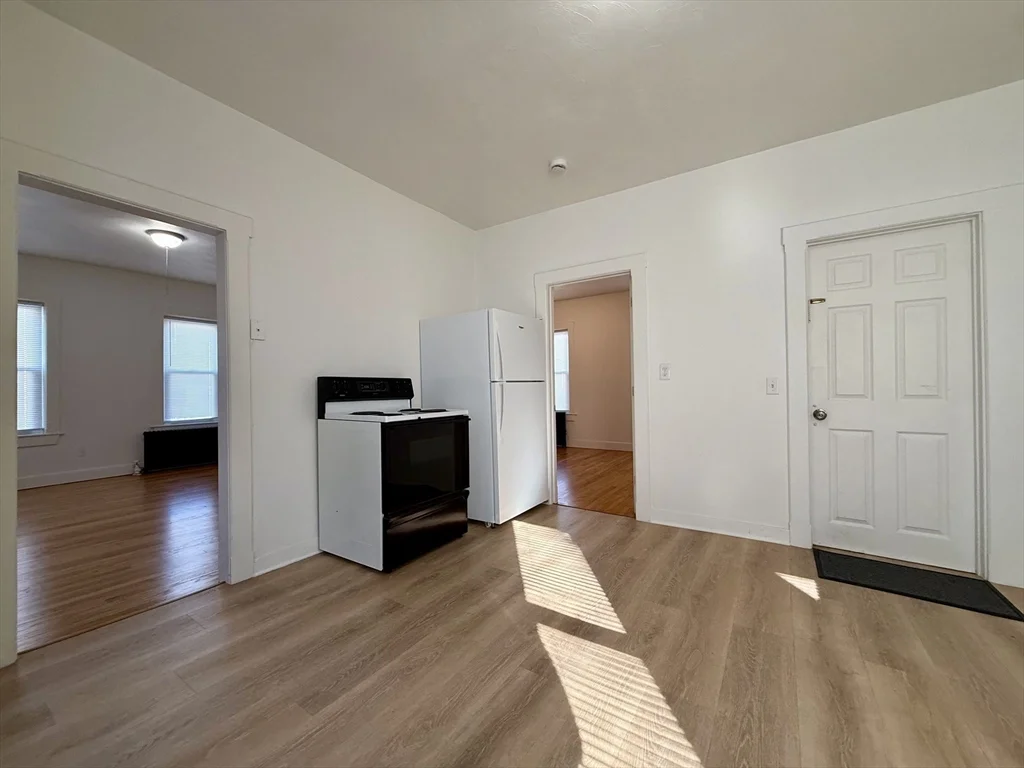 29 Broad St, North Attleboro