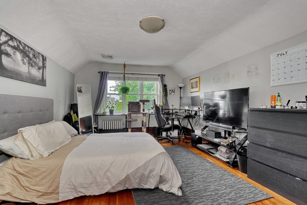 1632 Columbia Rd, South Boston