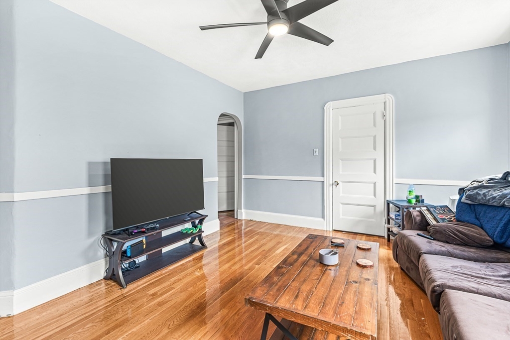 91 Third St, Medford