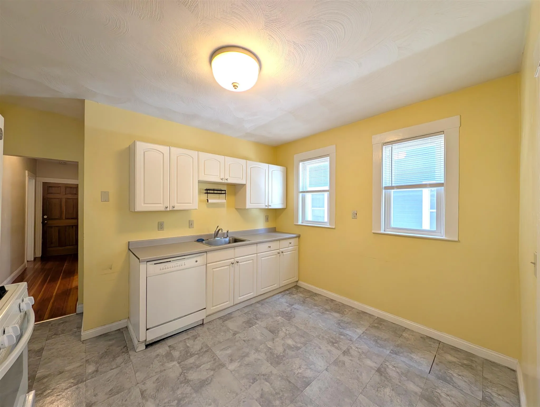 79 Conwell Ave, Teele Square