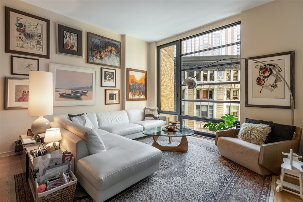 580 Washington St, Midtown