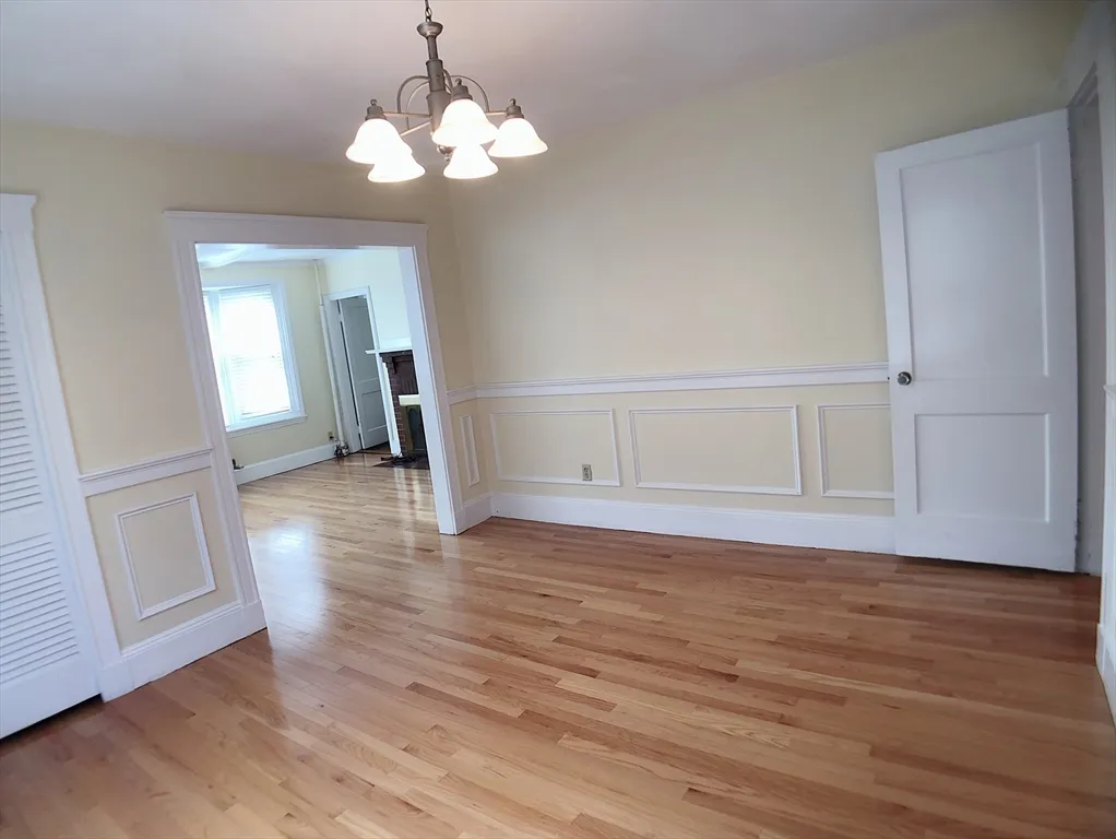 31 Gilbert Rd, Belmont