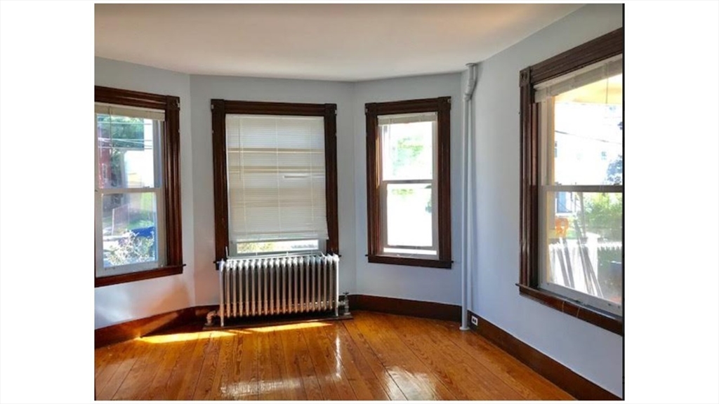 12 Raymond Ave, Somerville