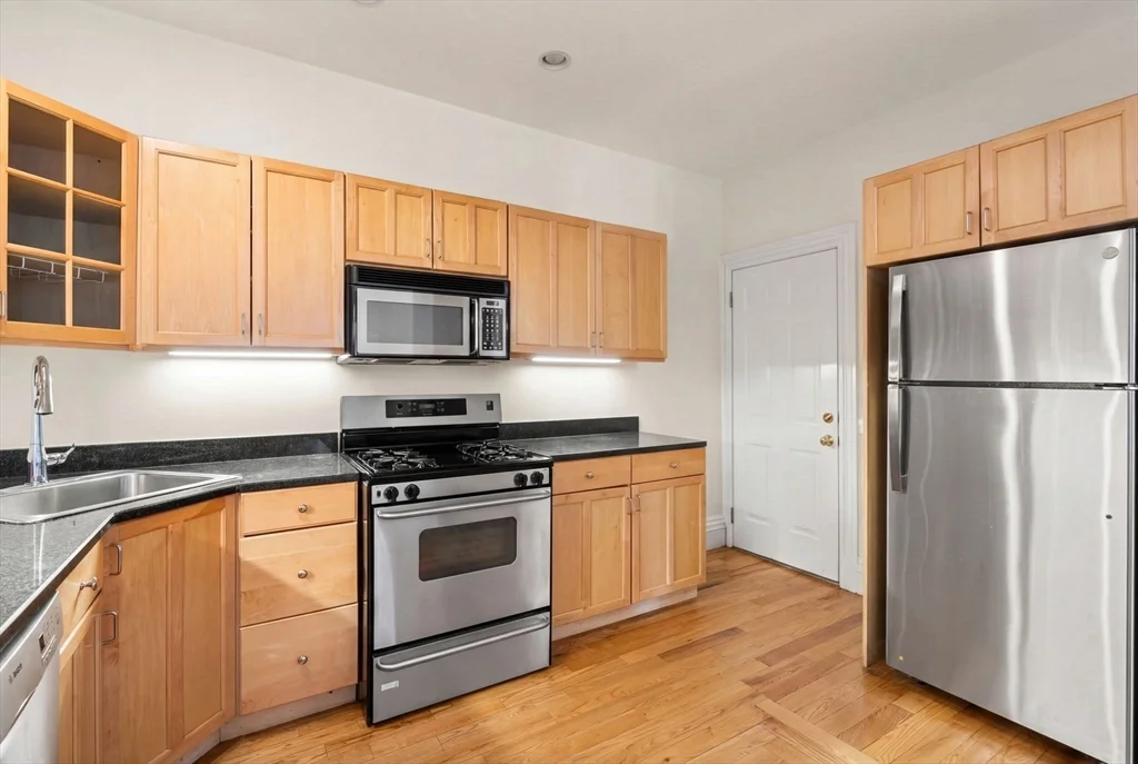 795 E 5th, South Boston