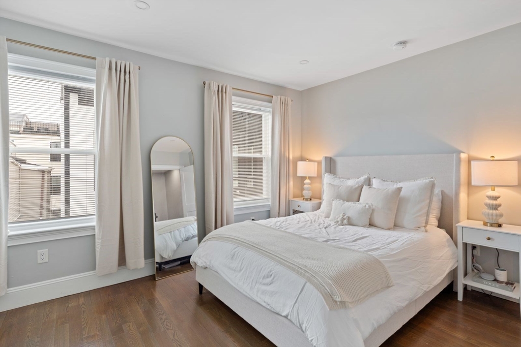 279 Gold St, South Boston