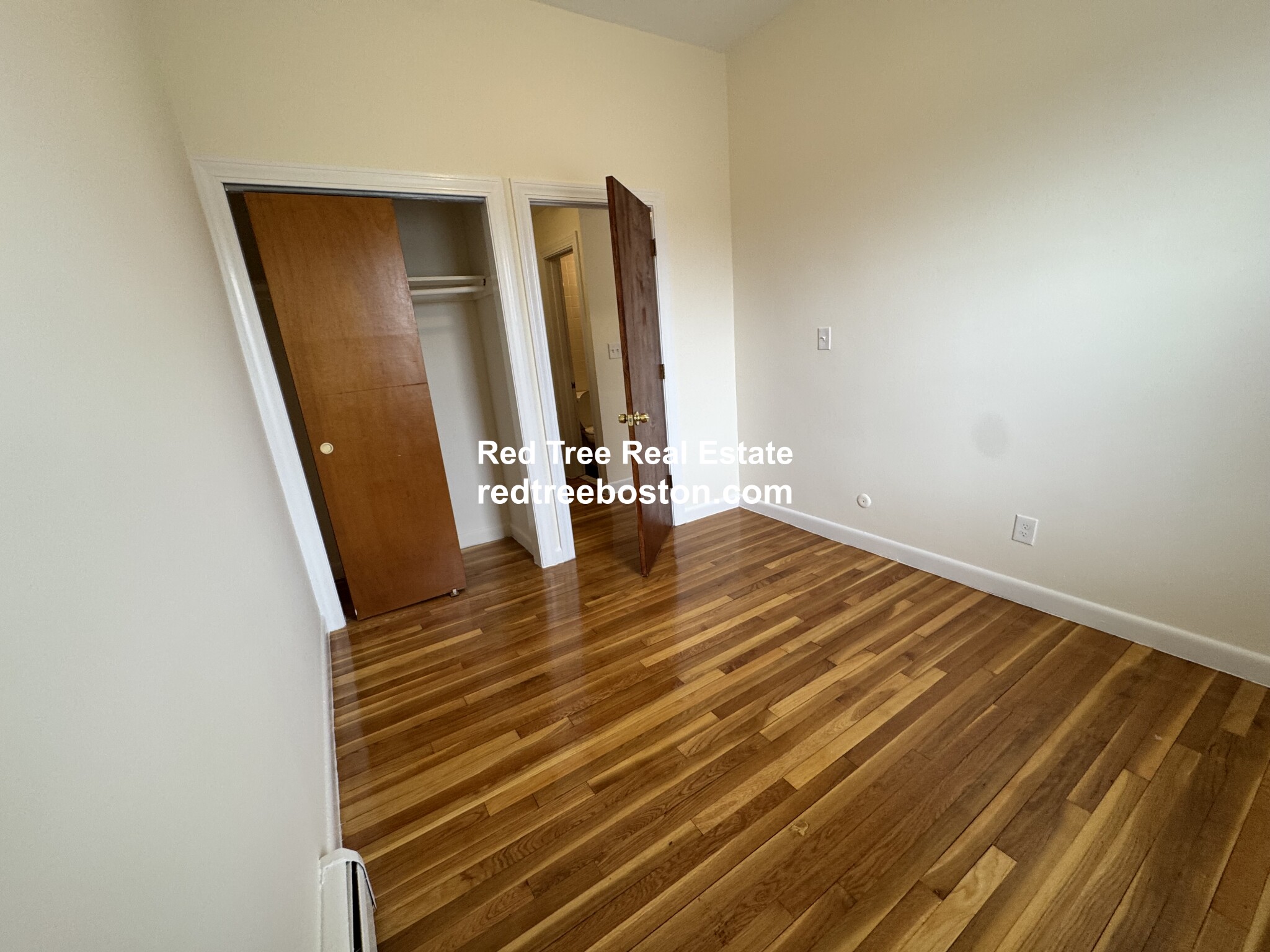 160 North Beacon St, Brighton