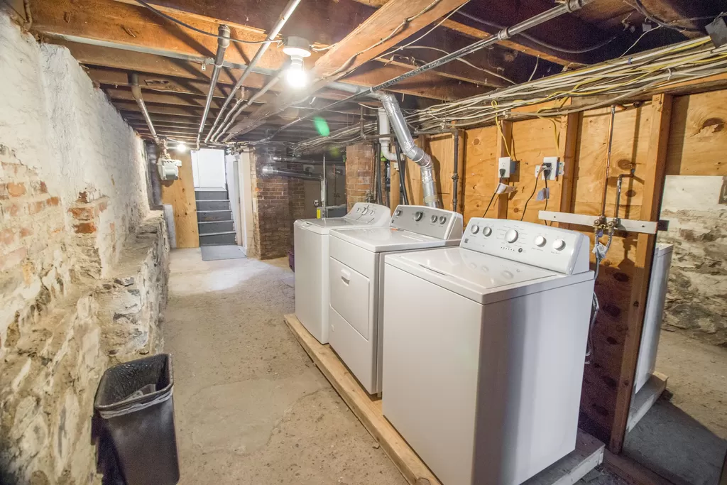 2 bed, 1 bath apartment for rent at 24 Suffolk St Unit 3, The Port — photo 10 of 10