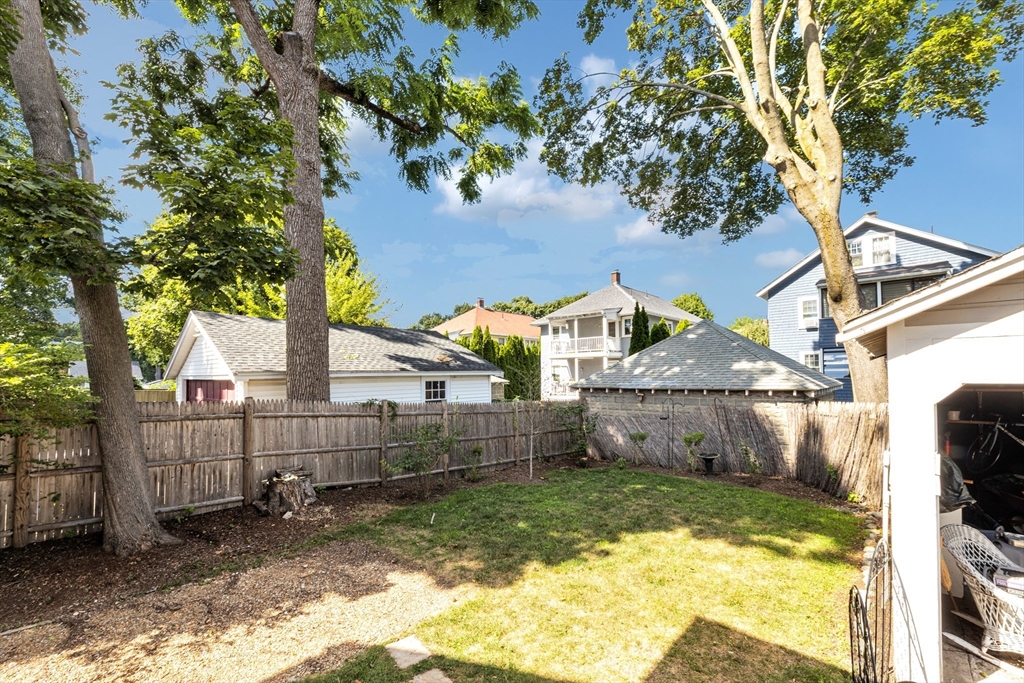 79 Hewlett, Roslindale