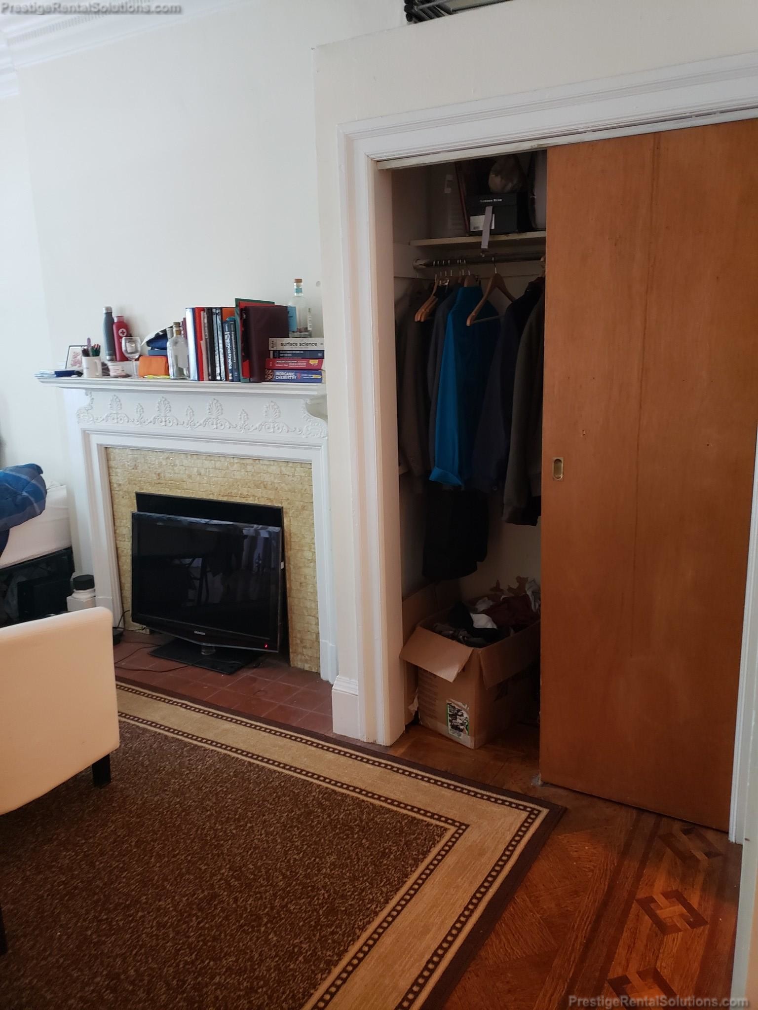 1069 Beacon St, Longwood