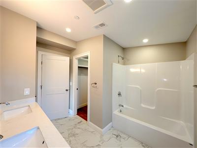 628 Trapelo Rd, Belmont