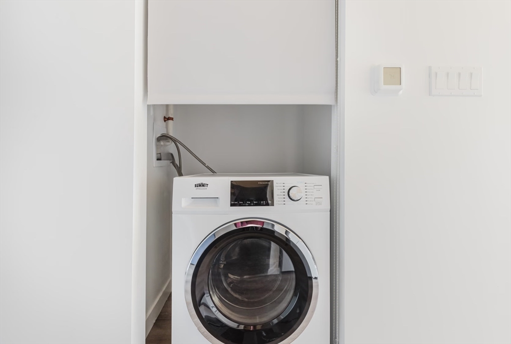 154 Broadway, East Somerville