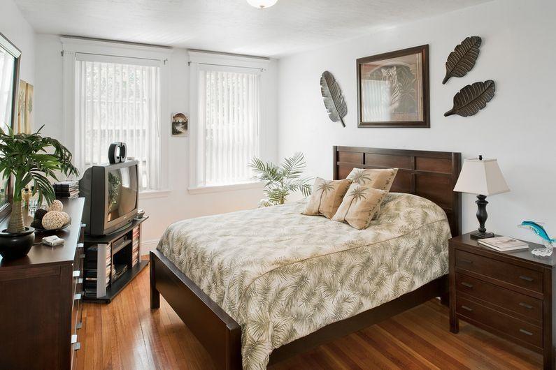 1 split bed, 1 bath apartment for rent at 121 Park Dr Unit 18, Fenway — photo 3 of 7