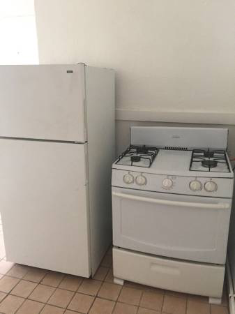 3 bed, 1 bath apartment for rent at 12 Adella Pl Unit 2, Allston — photo 2 of 4