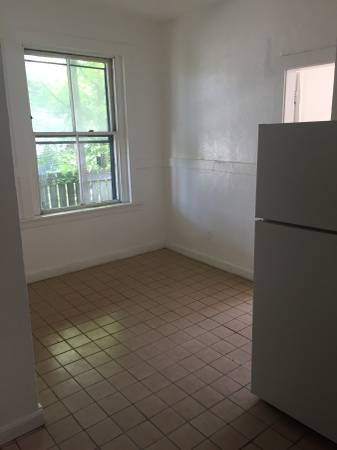 3 bed, 1 bath apartment for rent at 12 Adella Pl Unit 2, Allston — photo 1 of 4
