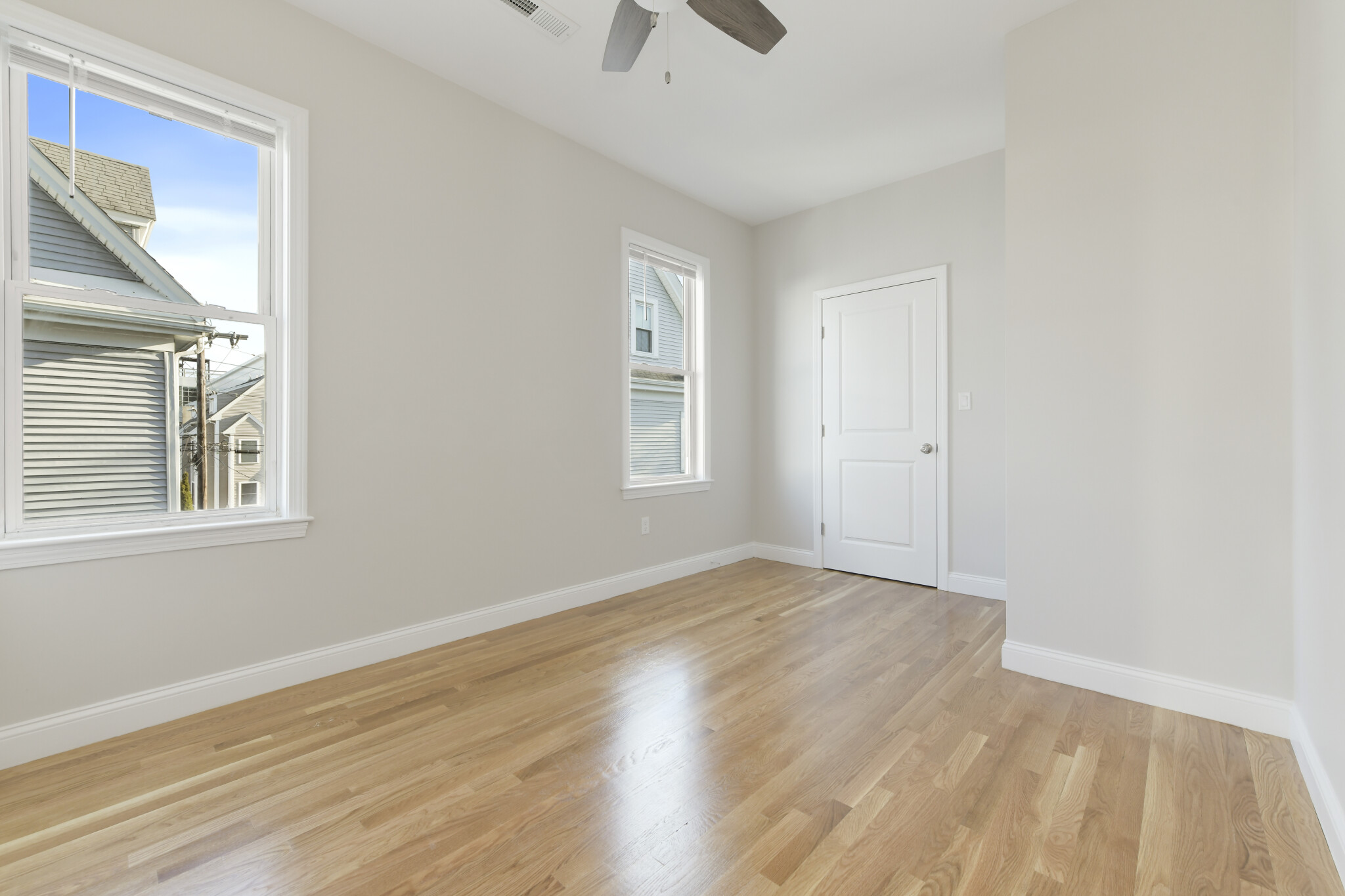 4 bed, 2 bath apartment for rent at 4 Benson St Unit ,, Brighton — photo 4 of 6