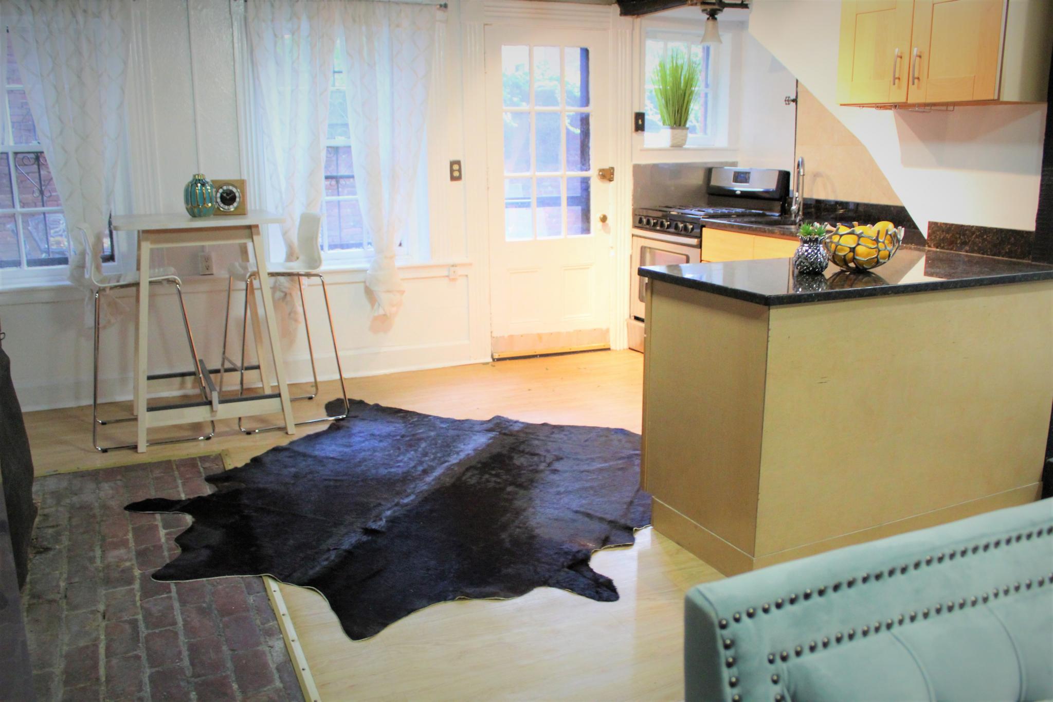 2 bed, 1 bath apartment for rent at 6 Champney Pl Unit 1, Beacon Hill — photo 1 of 5