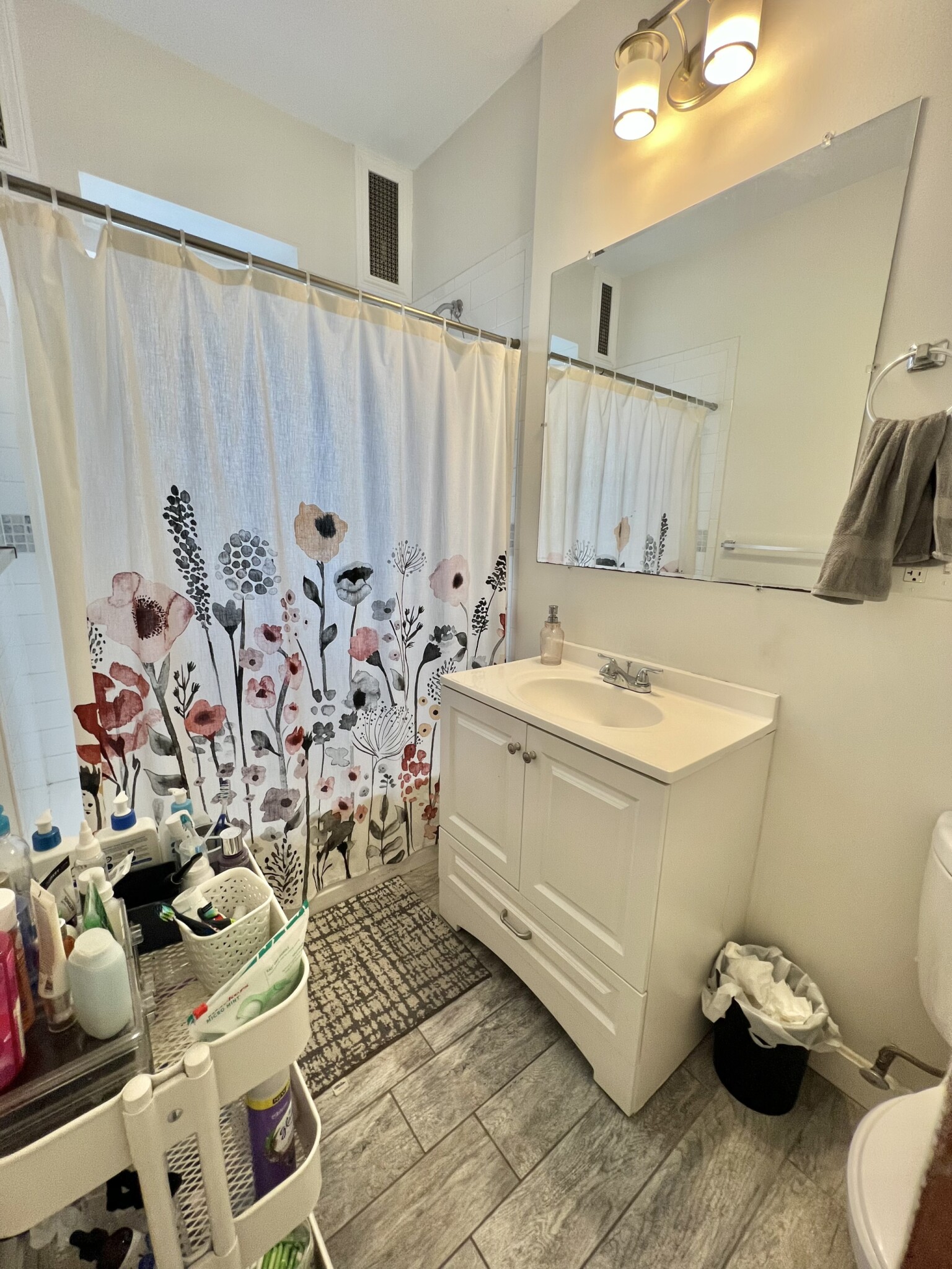 3 bed, 1 bath apartment for rent at 4 Farrington Ave Unit 5.., Allston — photo 3 of 3