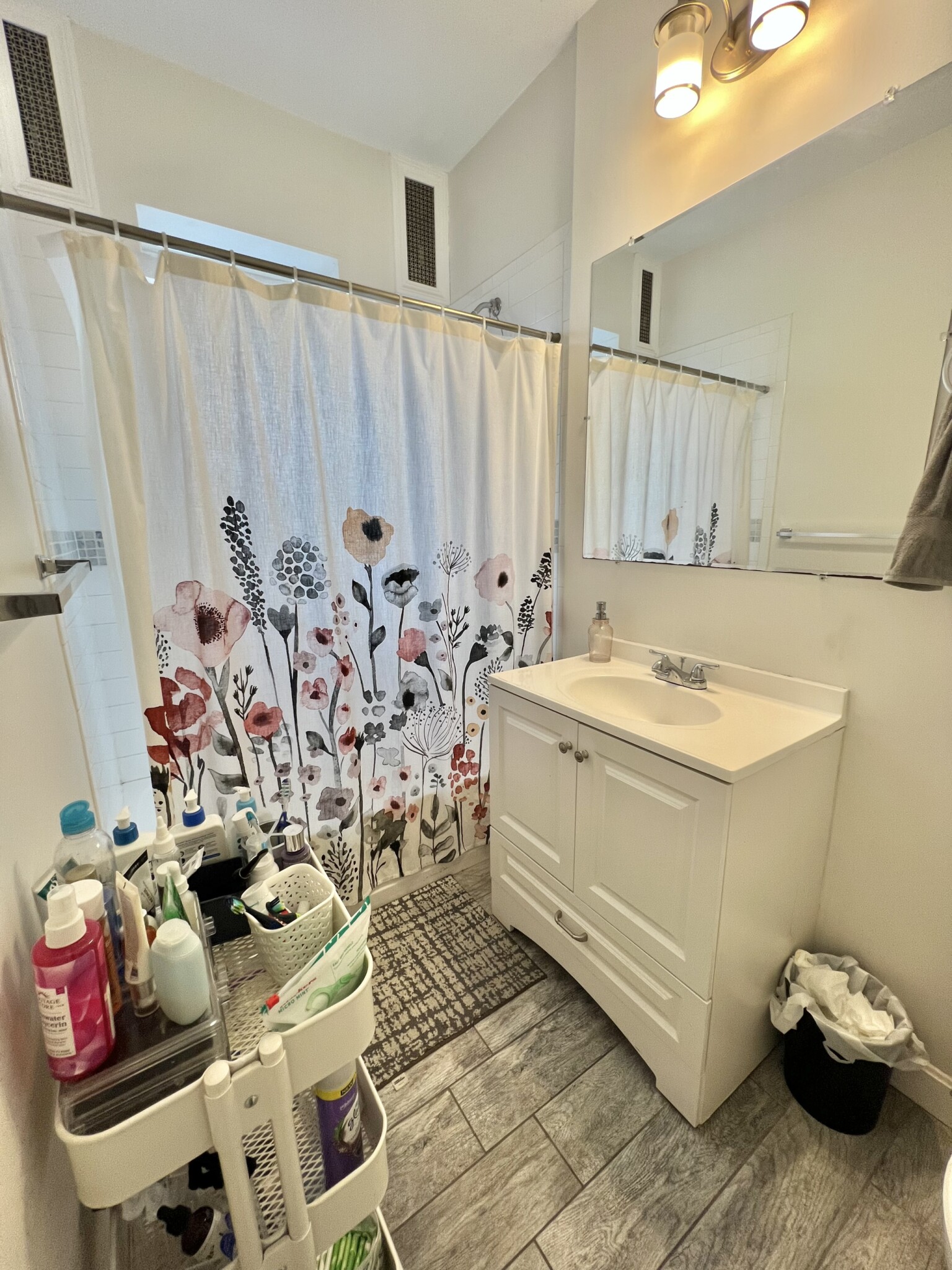 3 bed, 1 bath apartment for rent at 4 Farrington Ave Unit 5.,, Allston — photo 3 of 3