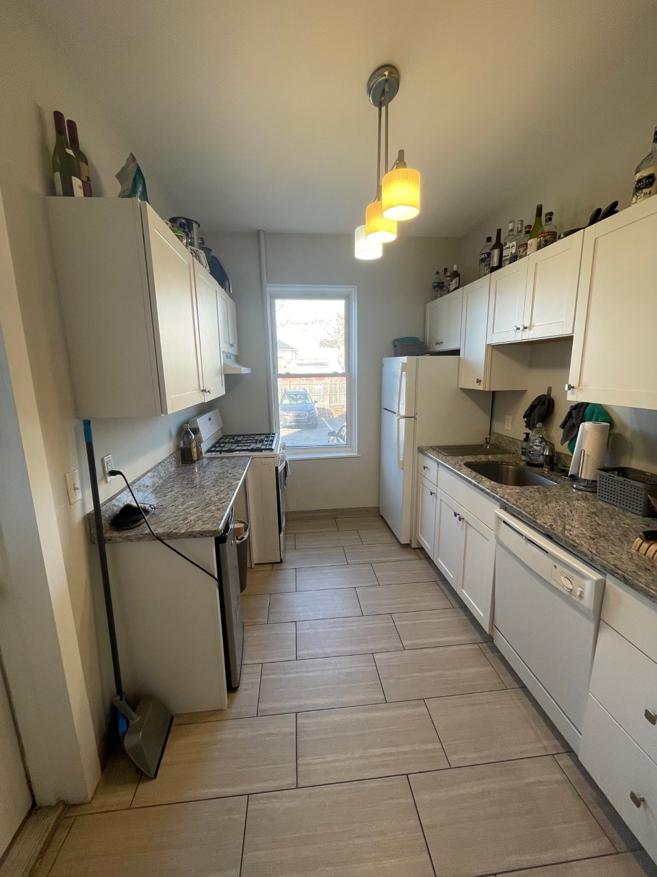 5 bed, 2 bath apartment for rent at 4 Farrington Ave Unit 1,, Allston — photo 1 of 6