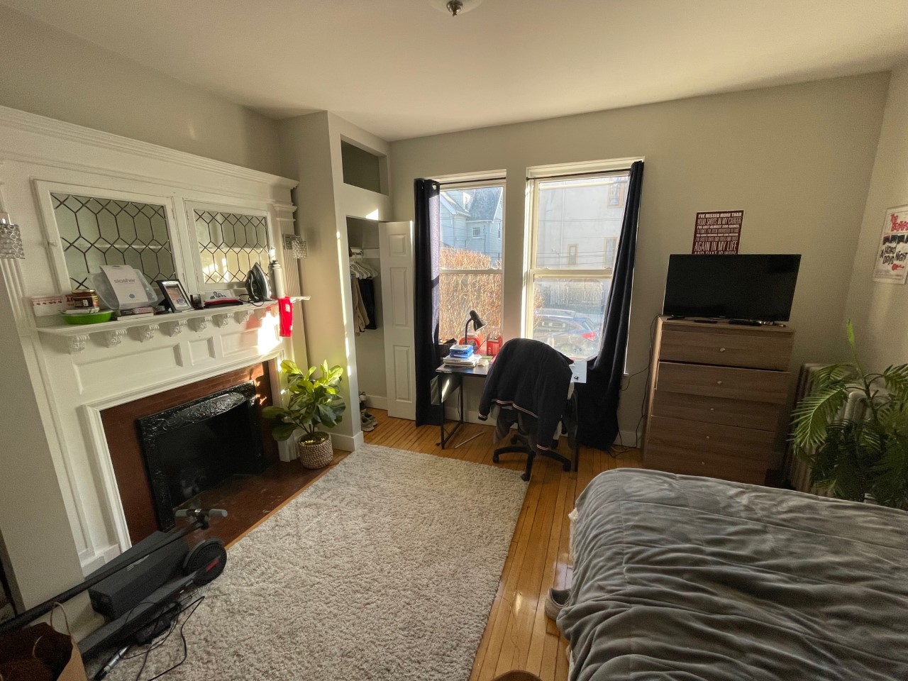 5 bed, 2 bath apartment for rent at 4 Farrington Ave Unit 1,, Allston — photo 4 of 6