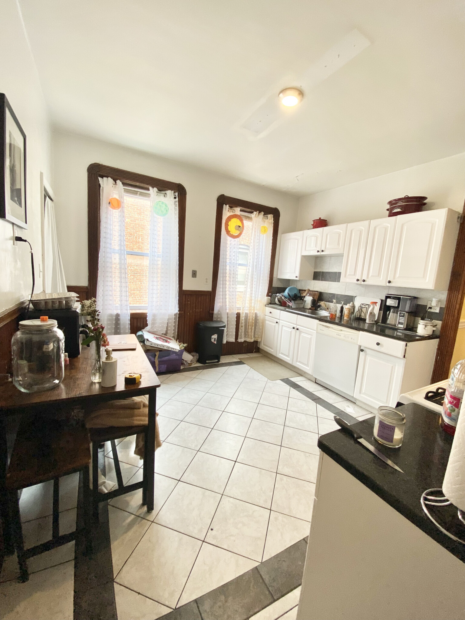 3 bed, 1 bath apartment for rent at 4 Litchfield St Unit 02, Brighton