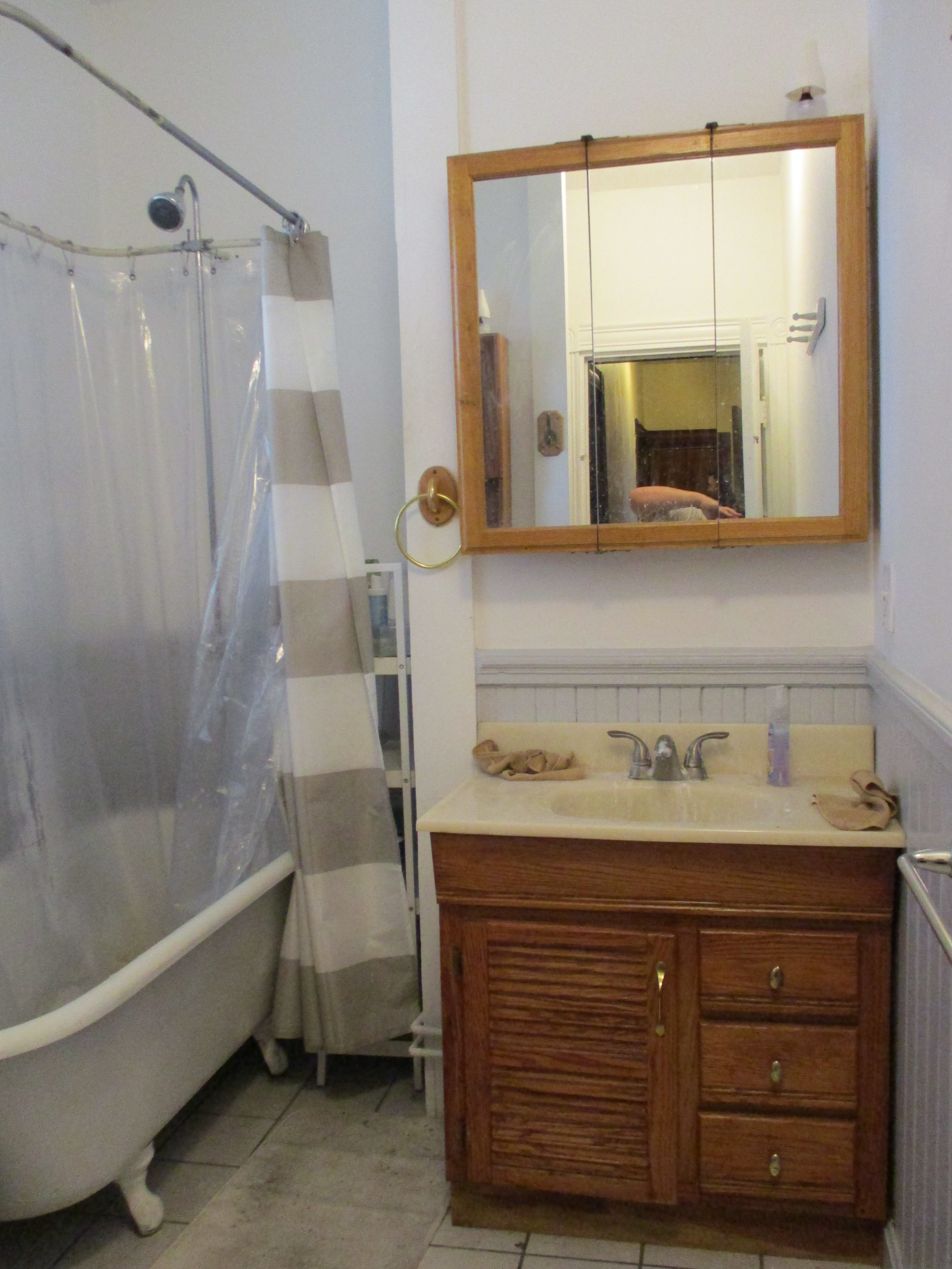 3 bed, 1 bath apartment for rent at 4 Montcalm Ave Unit 3, Brighton — photo 10 of 14